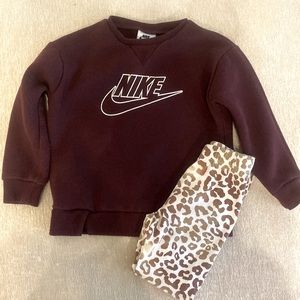 Nike Size 2T Girl’s Set